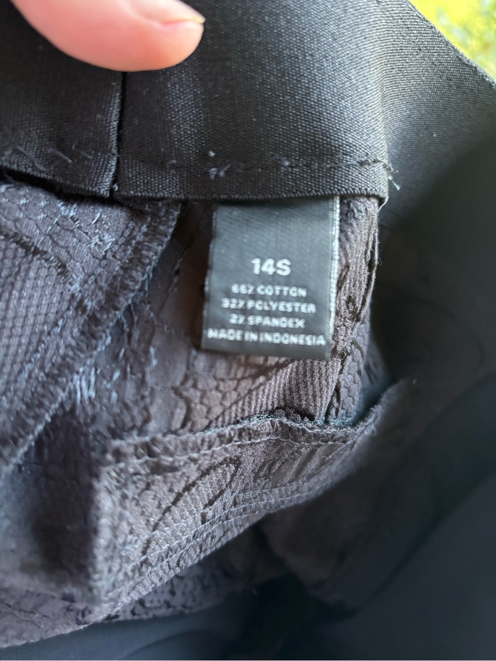 Fancy Short Pants View 4